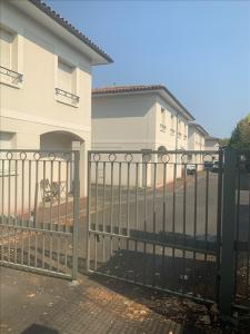 For rent Pessac 5 rooms 108 m2 Gironde (33600) photo 0