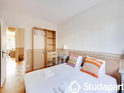 Louer Appartement 60 m2 Suresnes