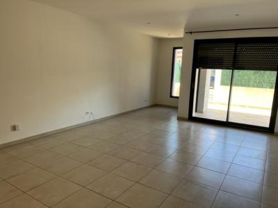 Louer Appartement 71 m2 Calvi