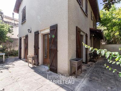 Annonce Location 5 pi�ces Appartement Villeurbanne 69