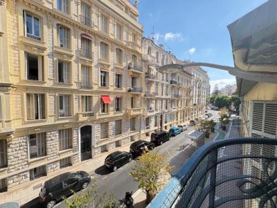 Louer Appartement 52 m2 Nice