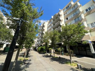 For sale Trappes 5 rooms 82 m2 Yvelines (78190) photo 0