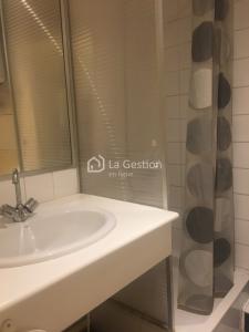 Louer Appartement Toulon 442 euros