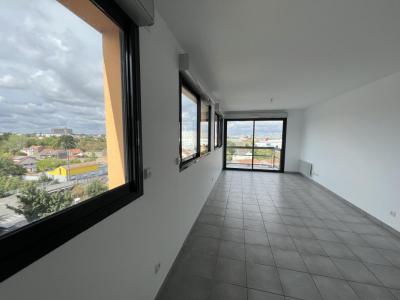 Louer Appartement 84 m2 Reze