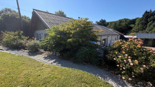 For sale Pontivy 5 rooms 315 m2 Morbihan (56300) photo 2