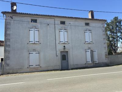 For sale 7 rooms 190 m2 Deux sevres (79160) photo 0