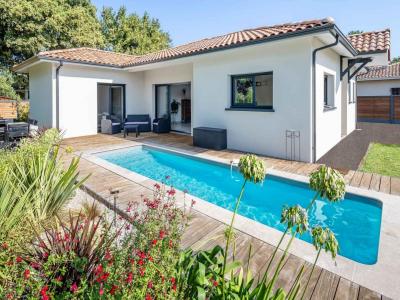 For sale Ludon-medoc 4 rooms 90 m2 Gironde (33290) photo 0