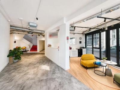 For rent Issy-les-moulineaux 270 m2 Hauts de Seine (92130) photo 0
