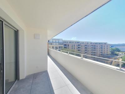 For rent Aix-en-provence 4 rooms 98 m2 Bouches du Rhone (13090) photo 2