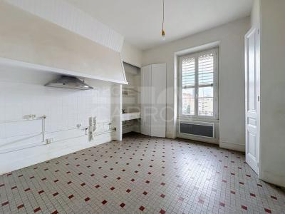 Louer Appartement 121 m2 Lyon-8eme-arrondissement