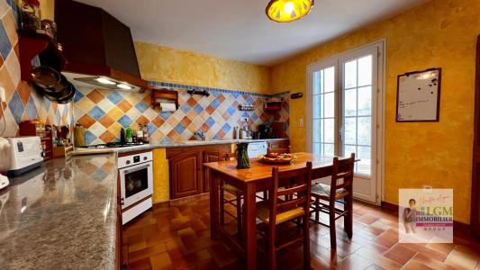 For sale Saint-quentin-la-poterie 5 rooms 134 m2 Gard (30700) photo 4