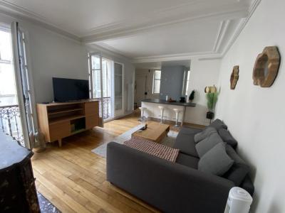 Louer Appartement 40 m2 Paris-17eme-arrondissement