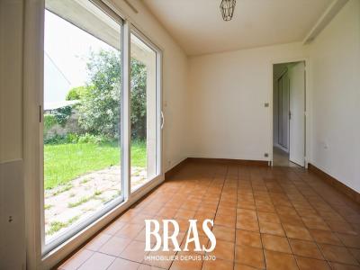 For sale Vannes 2 rooms 31 m2 Morbihan (56000) photo 3