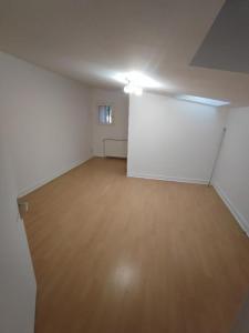 Louer Maison Tourne 915 euros