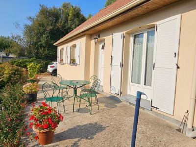 For sale Roquette 5 rooms 76 m2 Eure (27700) photo 2