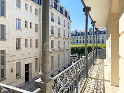 For sale Pau 7 rooms 255 m2 Pyrenees atlantiques (64000) photo 0