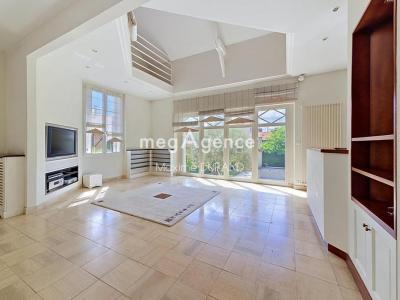 For sale Cholet 8 rooms 200 m2 Maine et loire (49300) photo 0