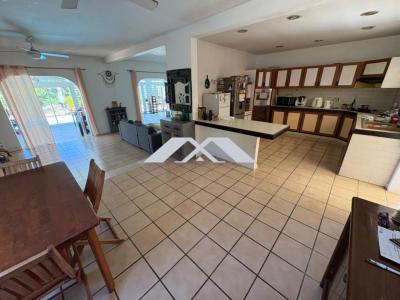 Acheter Maison Saint-pierre 738300 euros