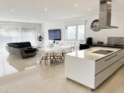 For sale Fere-champenoise 6 rooms 163 m2 Marne (51230) photo 0