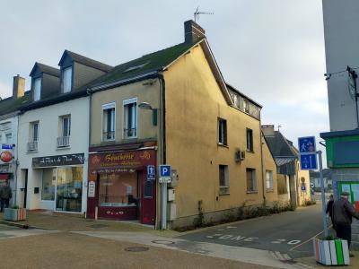 For sale 6 rooms 106 m2 Mayenne (53700) photo 0