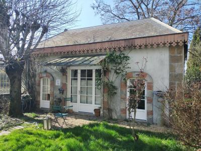 For sale 9 rooms 238 m2 Sarthe (72130) photo 0