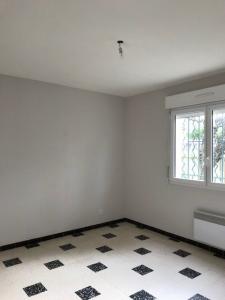 Louer Appartement  818 euros
