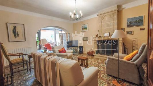 Acheter Maison 164 m2 Uzes