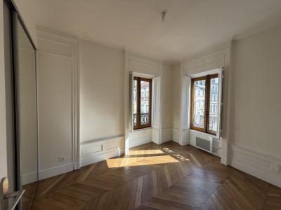 For rent Lyon-1er-arrondissement 4 rooms 71 m2 Rhone (69001) photo 0