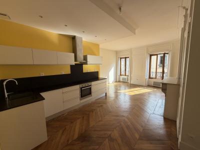Louer Appartement 71 m2 Lyon-1er-arrondissement
