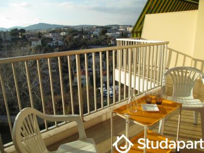 Louer Appartement Antibes 740 euros