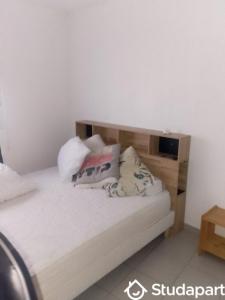 Louer Appartement 12 m2 Seyne-sur-mer