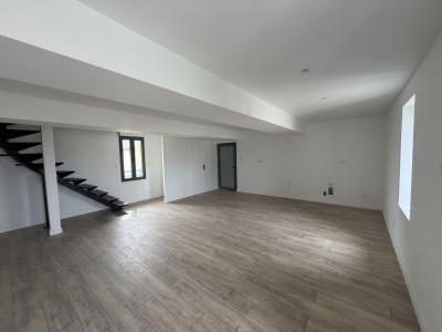 For sale HYPER CENTRE 3 rooms 73 m2 Ain (01240) photo 1