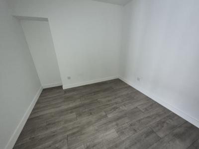 For sale HYPER CENTRE 2 rooms 50 m2 Ain (01240) photo 1