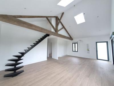 For sale 4 rooms 91 m2 Ain (01240) photo 1