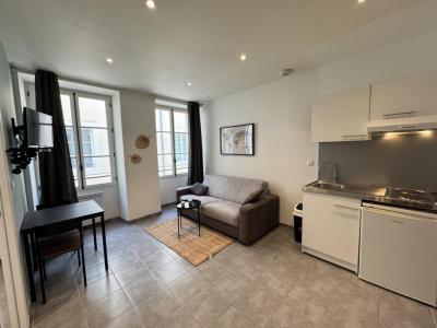 For rent Marseille-2eme-arrondissement 2 rooms 31 m2 Bouches du Rhone (13002) photo 3