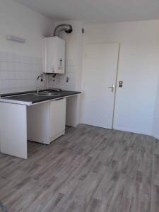 For rent Saint-andre-les-vergers 2 rooms 72 m2 Aube (10120) photo 0