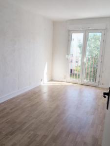 For rent Saint-andre-les-vergers 1 room 84 m2 Aube (10120) photo 0
