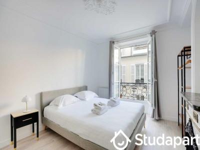 Louer Appartement 64 m2 Paris-17eme-arrondissement