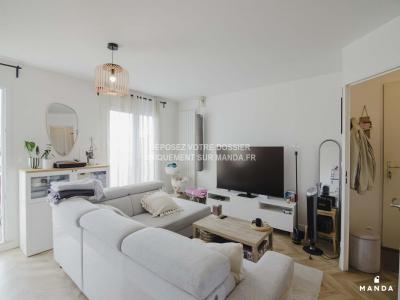 Louer Appartement Courdimanche 1300 euros