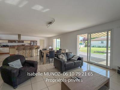 For sale Pont-du-chateau 5 rooms 149 m2 Puy de dome (63430) photo 3