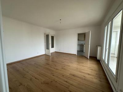For sale Nantes 4 rooms 85 m2 Loire atlantique (44300) photo 2