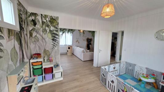 For sale Rostrenen 7 rooms 173 m2 Cotes d'armor (22110) photo 3