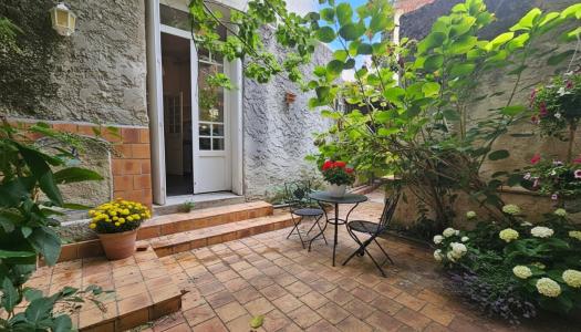 For sale Agen 7 rooms 112 m2 Lot et garonne (47000) photo 0