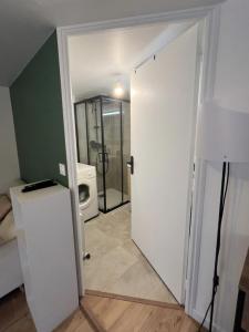 For rent Bordeaux 1 room 21 m2 Gironde (33000) photo 3