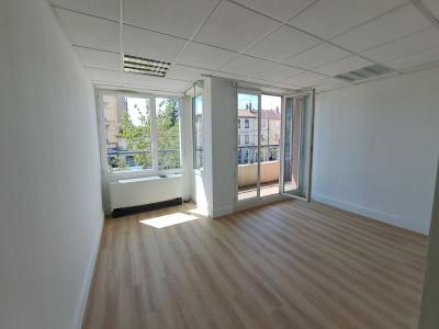 For sale Villeurbanne 213 m2 Rhone (69100) photo 2