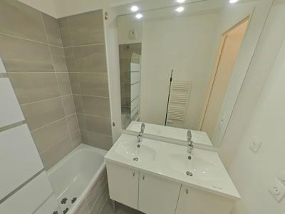 For rent Istres 3 rooms 57 m2 Bouches du Rhone (13800) photo 2