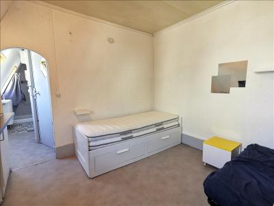 Louer Appartement 11 m2 Paris-9eme-arrondissement