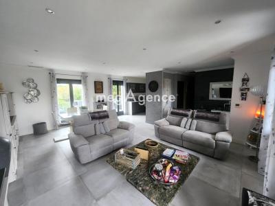 For sale Bassens 5 rooms 180 m2 Gironde (33530) photo 3