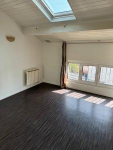 For rent Bordeaux 2 rooms 30 m2 Gironde (33000) photo 1