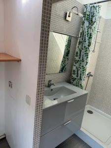For rent Bordeaux 2 rooms 30 m2 Gironde (33000) photo 2